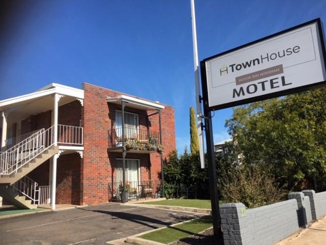 Town House Motor Inn Horsham Exterior foto
